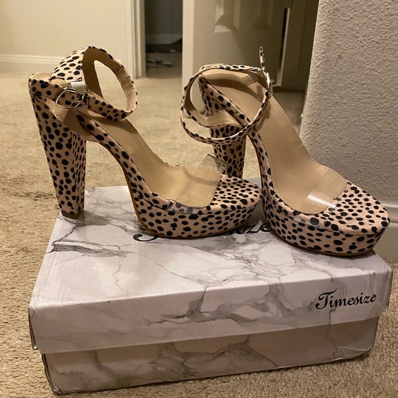 Heels - Picture 1 of 6